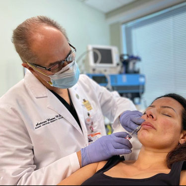 Dr-Antoine-Hanna-ventura-countys-top-cosmetic-surgeon-and-injector